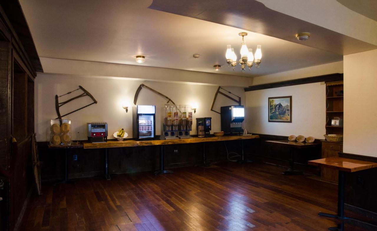 Summit Lodge Килингтън Екстериор снимка